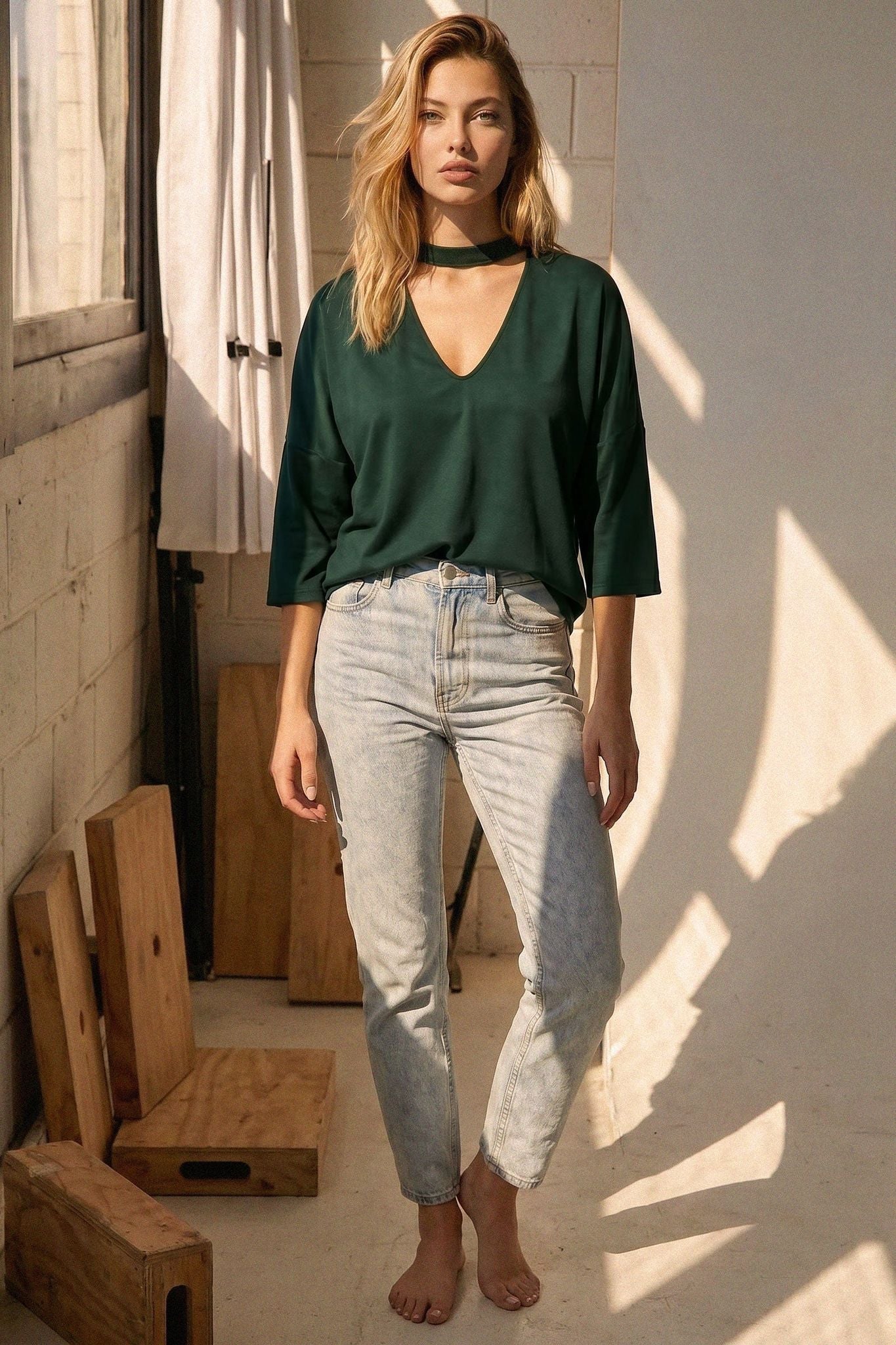 CAROLYN - Image 3