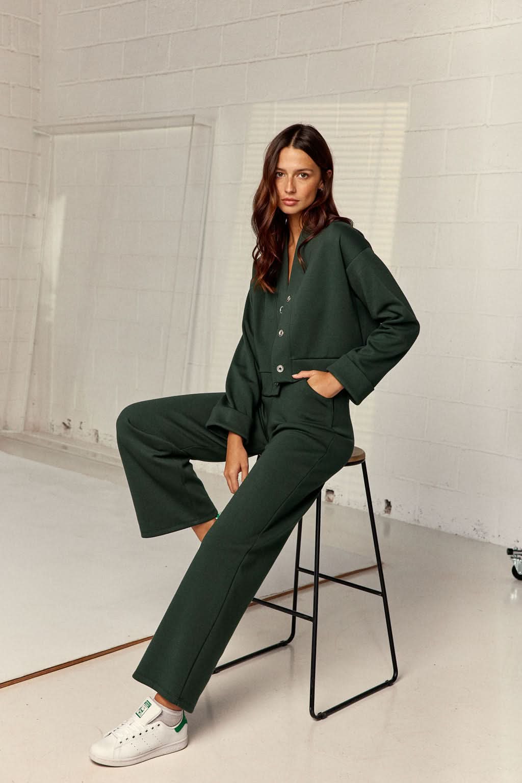 TONI - Image 4