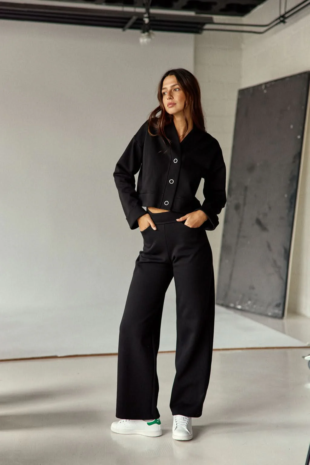 TONI - Image 10